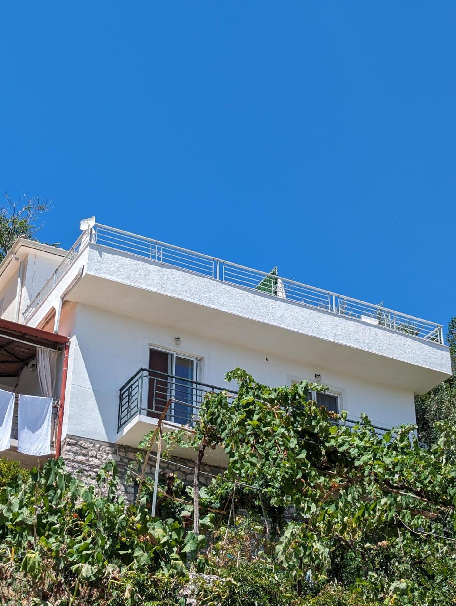Guesthouse Panorama Nivice Sarandë Eksteriør bilde